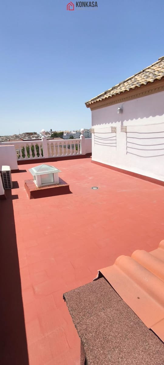 Casa de 3 habitaciones en Arcos de la Frontera en venta - 239.900 € (Ref: 9446794)