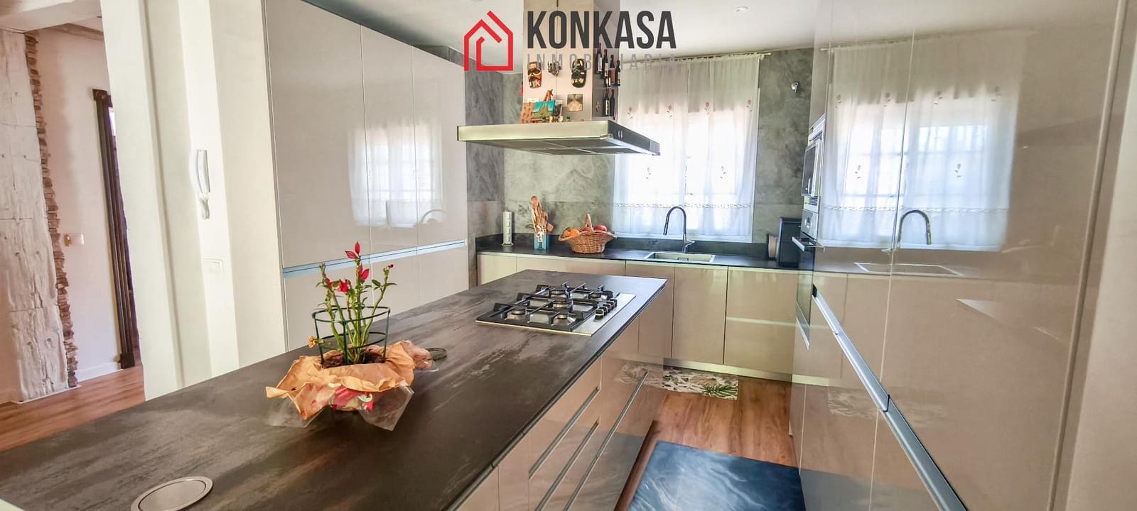 Casa de 3 habitaciones en Arcos de la Frontera en venta - 239.900 € (Ref: 9446794)