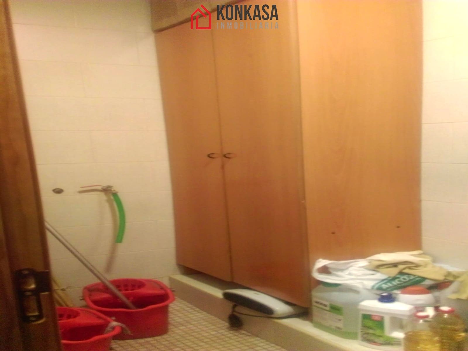 Comercial para venda em Arcos de la Frontera - 198 000 € (Ref: 9446798)