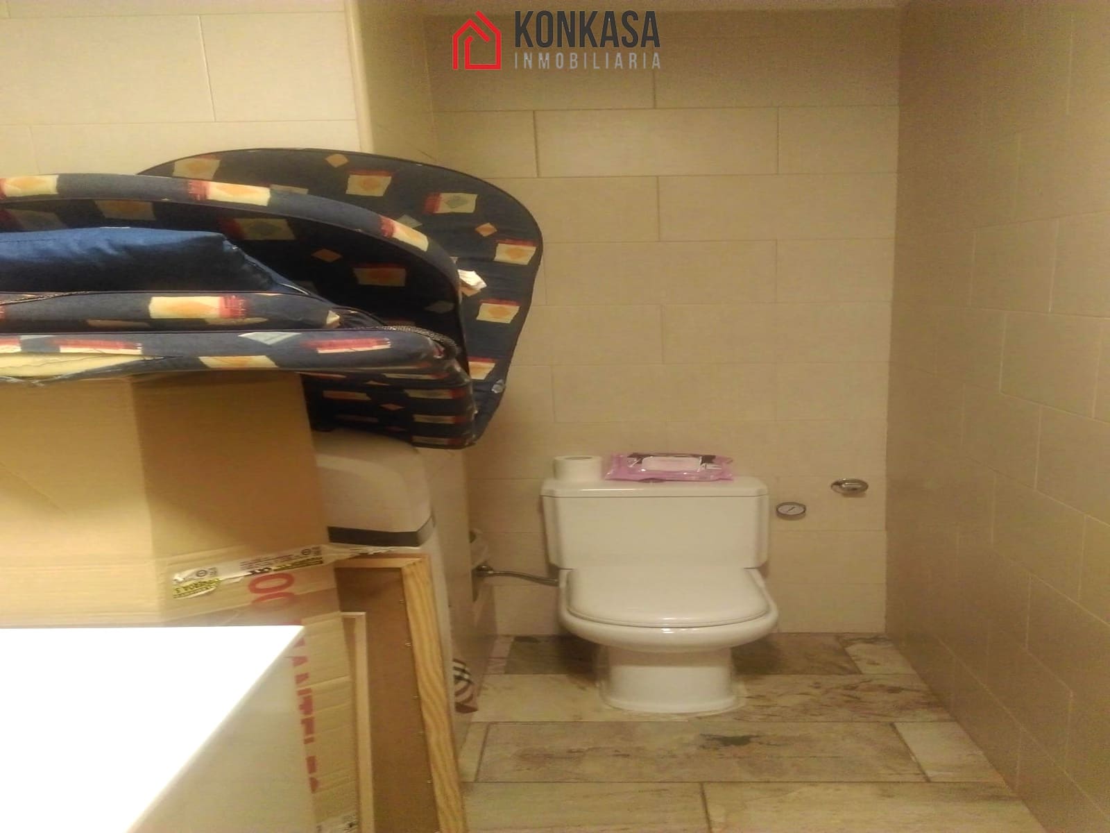 Comercial para venda em Arcos de la Frontera - 198 000 € (Ref: 9446798)