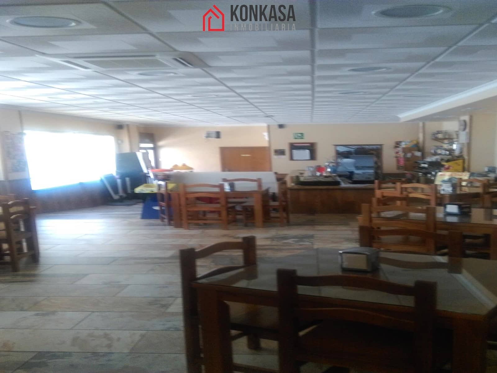 Comercial para venda em Arcos de la Frontera - 198 000 € (Ref: 9446798)