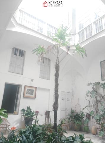 Casa de 20 habitaciones en Arcos de la Frontera en venta con garaje - 590.000 € (Ref: 9446799)
