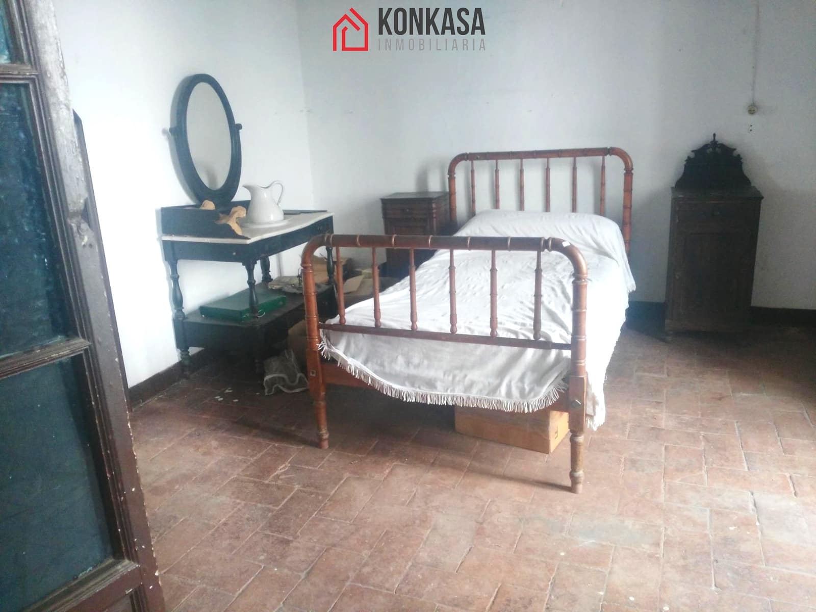 Casa de 20 habitaciones en Arcos de la Frontera en venta con garaje - 590.000 € (Ref: 9446799)