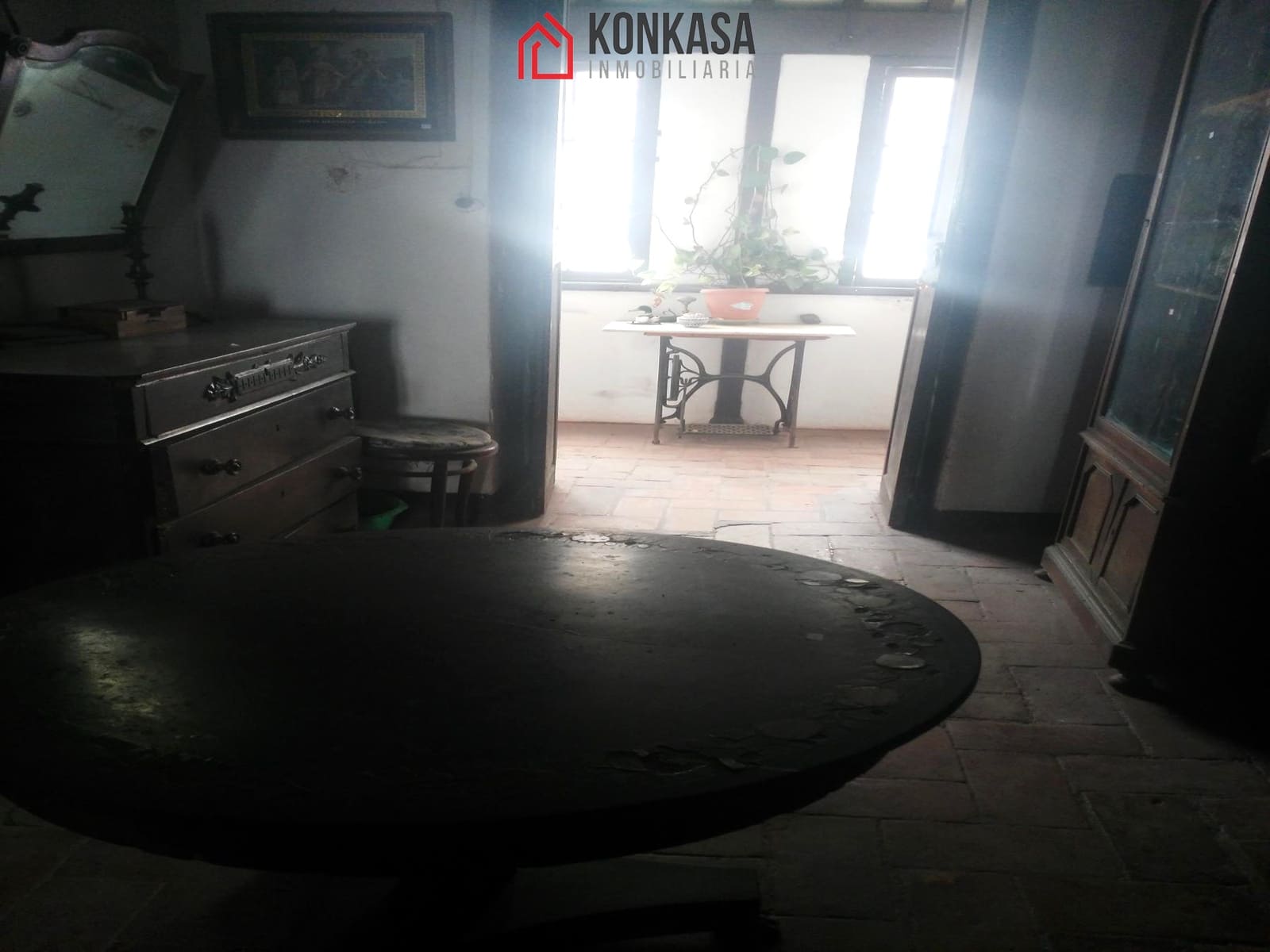 Casa de 20 habitaciones en Arcos de la Frontera en venta con garaje - 590.000 € (Ref: 9446799)