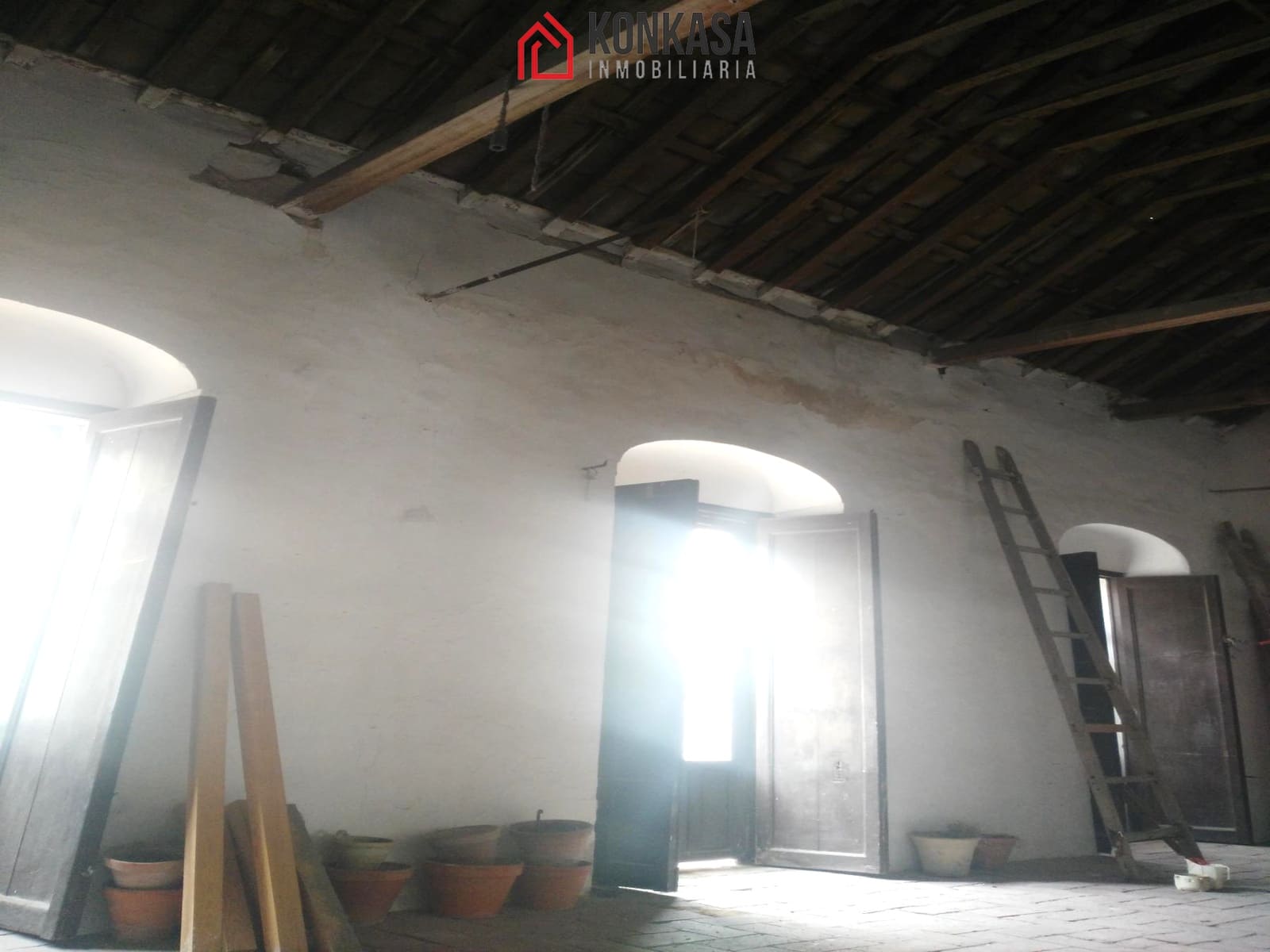 Casa de 20 habitaciones en Arcos de la Frontera en venta con garaje - 590.000 € (Ref: 9446799)