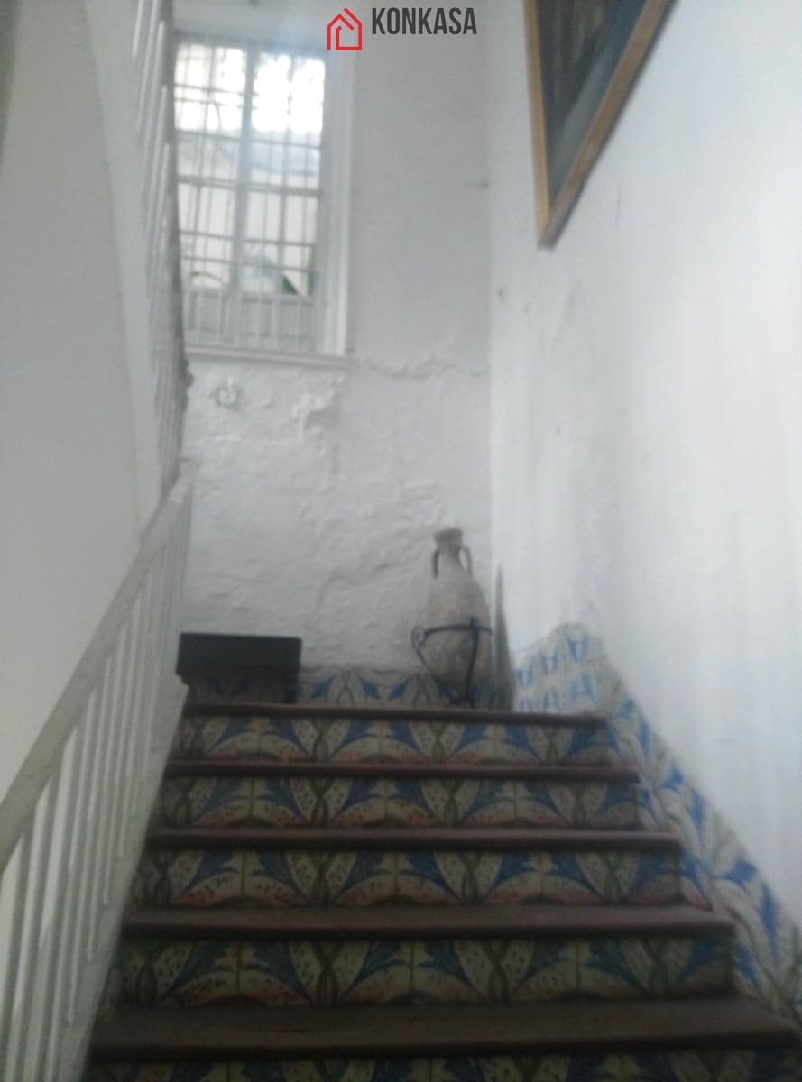 Casa de 20 habitaciones en Arcos de la Frontera en venta con garaje - 590.000 € (Ref: 9446799)