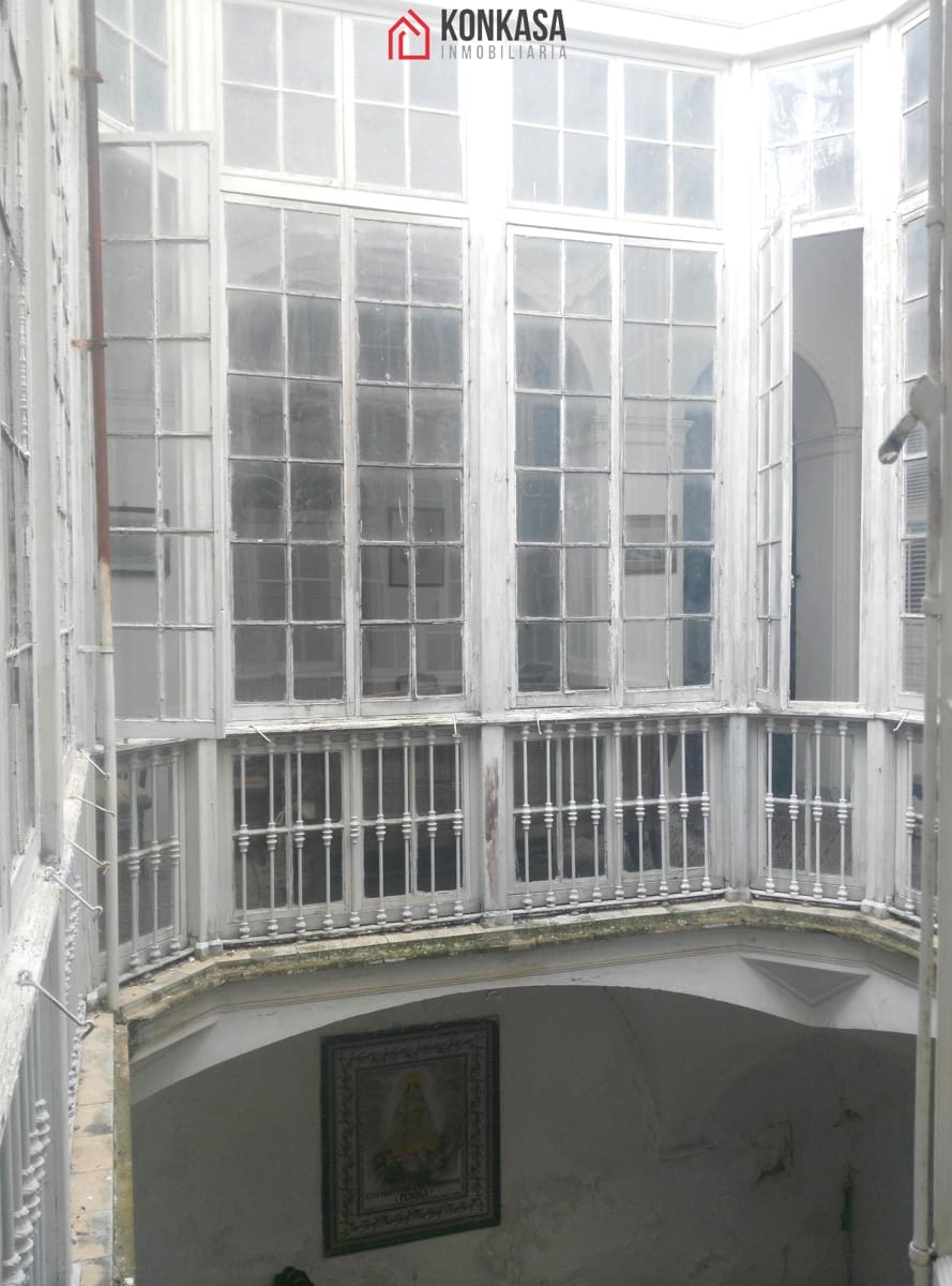 Casa de 20 habitaciones en Arcos de la Frontera en venta con garaje - 590.000 € (Ref: 9446799)