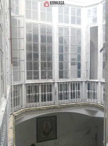 Casa de 20 habitaciones en Arcos de la Frontera en venta con garaje - 590.000 € (Ref: 9446799)