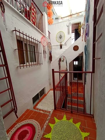 Casa de 6 habitaciones en Arcos de la Frontera en venta - 98.000 € (Ref: 9446803)