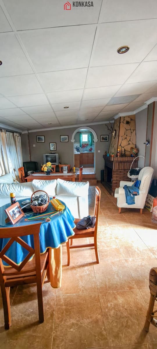 2 bedroom Finca/Country House for sale in Arcos de la Frontera - € 160,000 (Ref: 9446808)