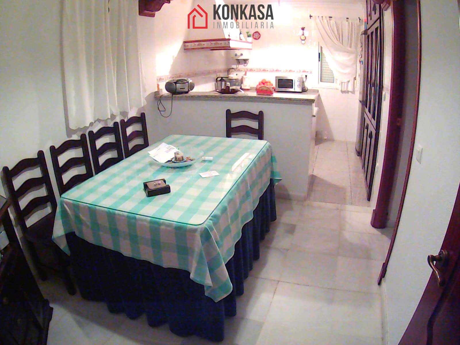 Casa de 4 habitaciones en Arcos de la Frontera en venta - 200.000 € (Ref: 9446809)