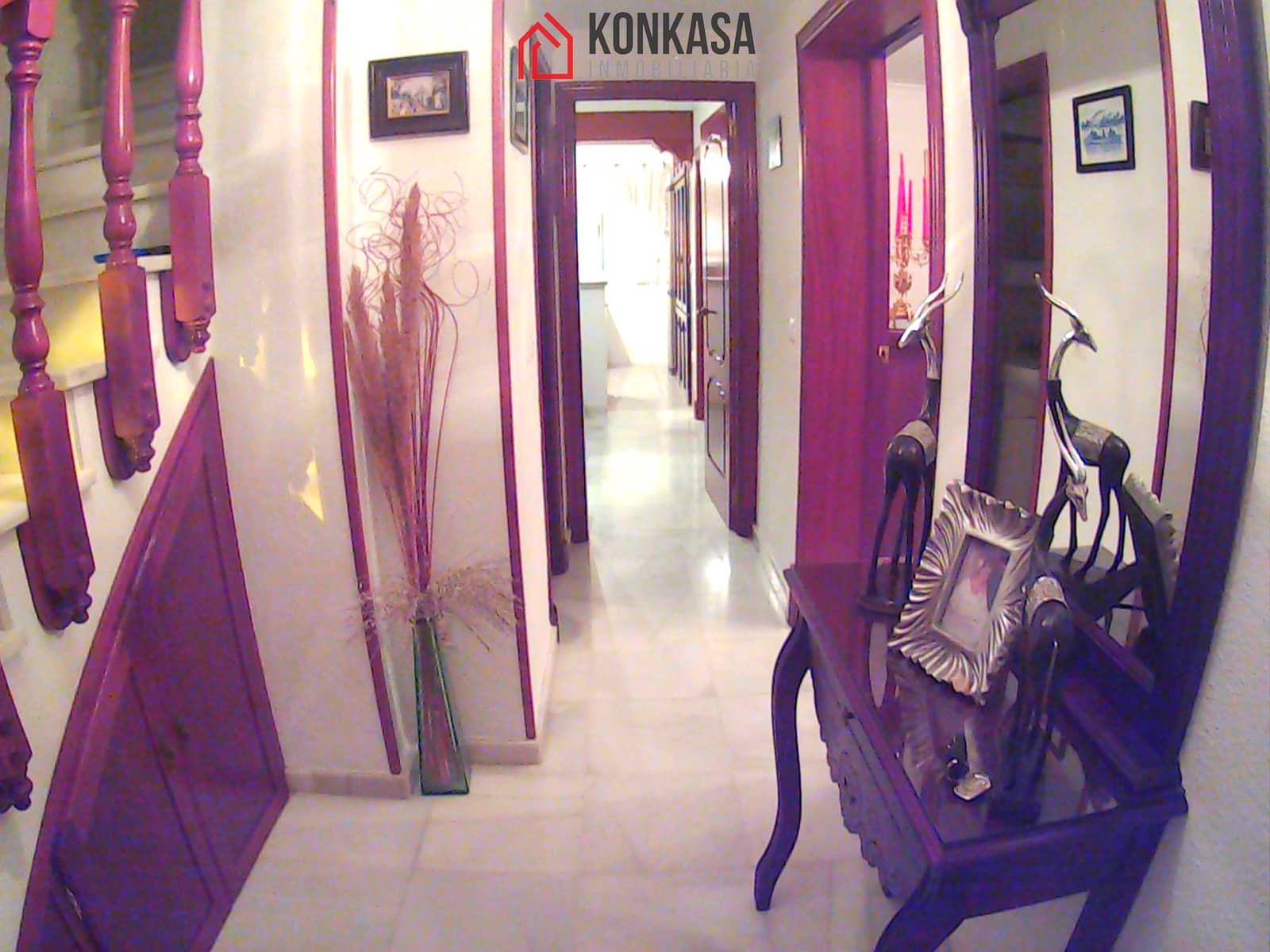 Casa de 4 habitaciones en Arcos de la Frontera en venta - 200.000 € (Ref: 9446809)