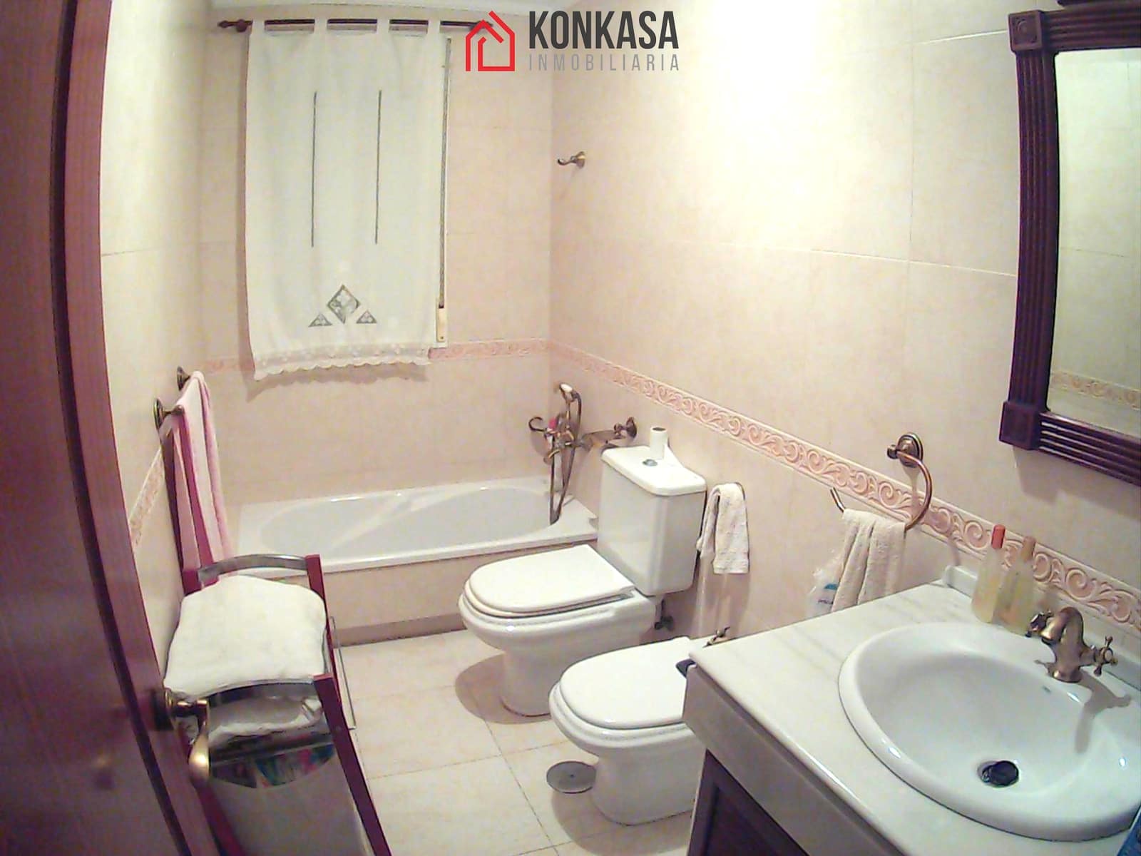 Casa de 4 habitaciones en Arcos de la Frontera en venta - 200.000 € (Ref: 9446809)