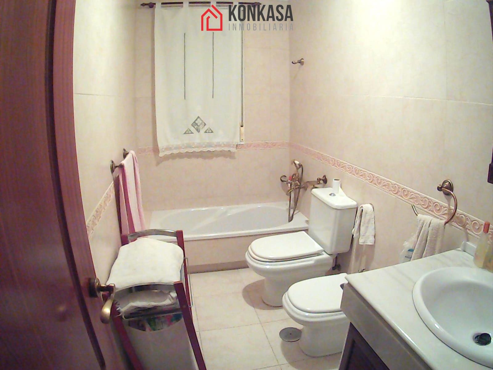 Casa de 4 habitaciones en Arcos de la Frontera en venta - 200.000 € (Ref: 9446809)