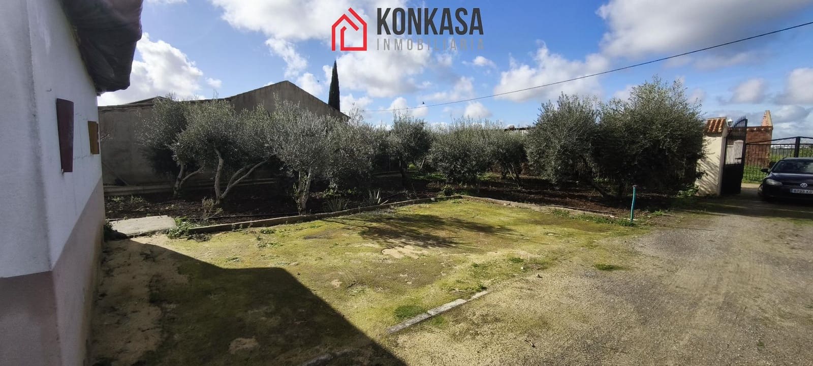 2 bedroom Finca/Country House for sale in Villamartin with pool garage - € 106,000 (Ref: 9446810)