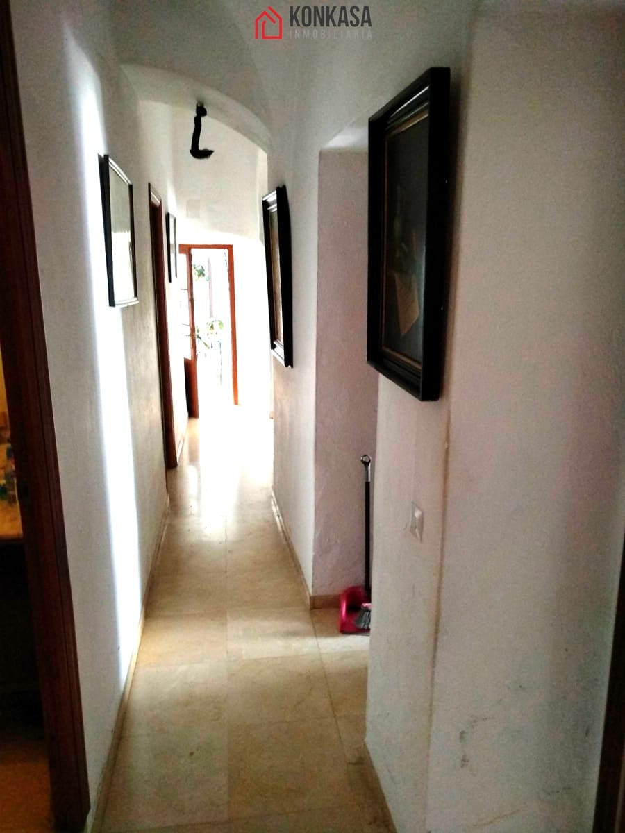 Casa de 18 habitaciones en Arcos de la Frontera en venta con garaje - 240.000 € (Ref: 9446814)