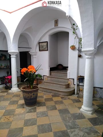 Casa de 18 habitaciones en Arcos de la Frontera en venta con garaje - 240.000 € (Ref: 9446814)