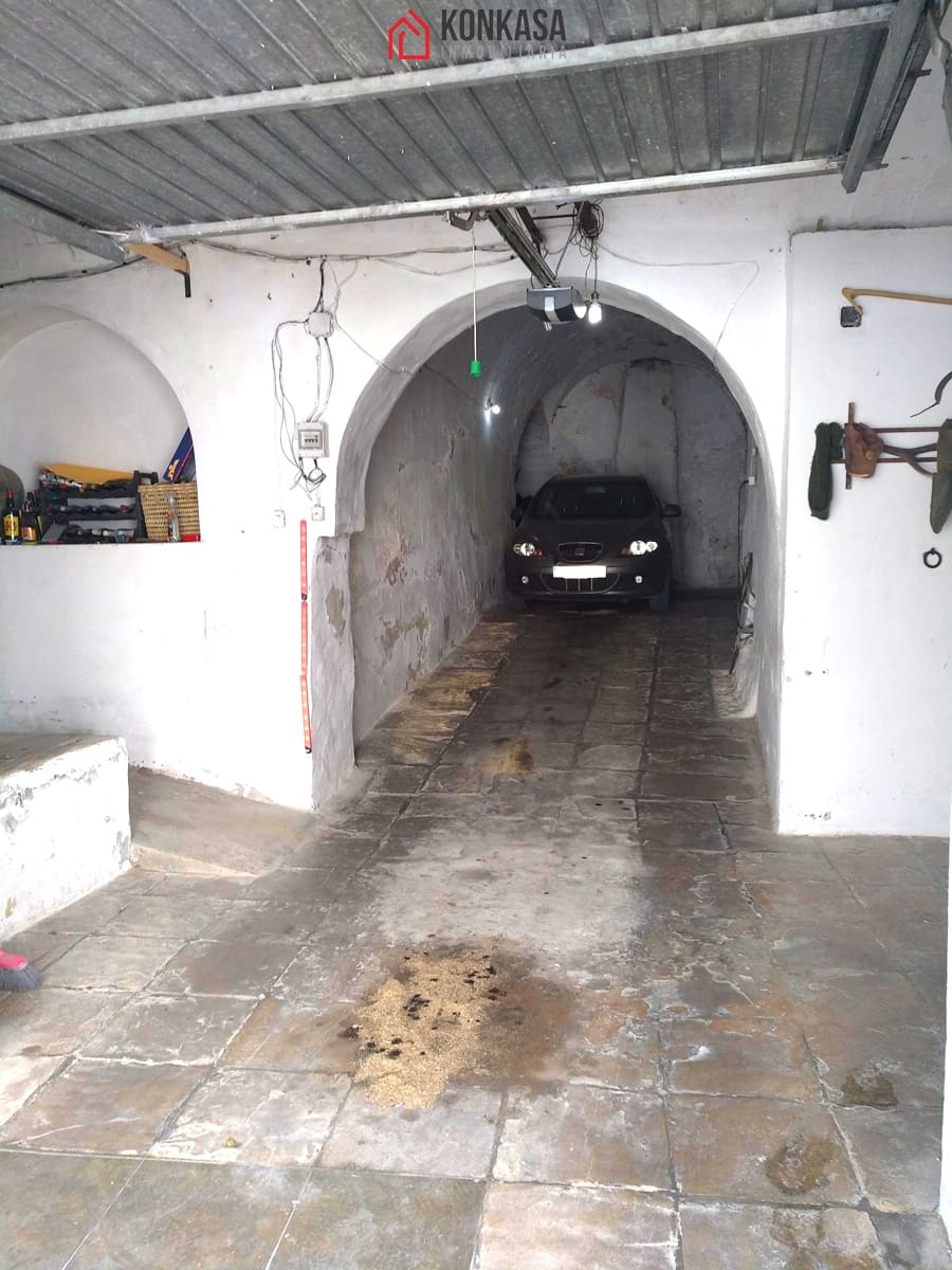 Casa de 18 habitaciones en Arcos de la Frontera en venta con garaje - 240.000 € (Ref: 9446814)