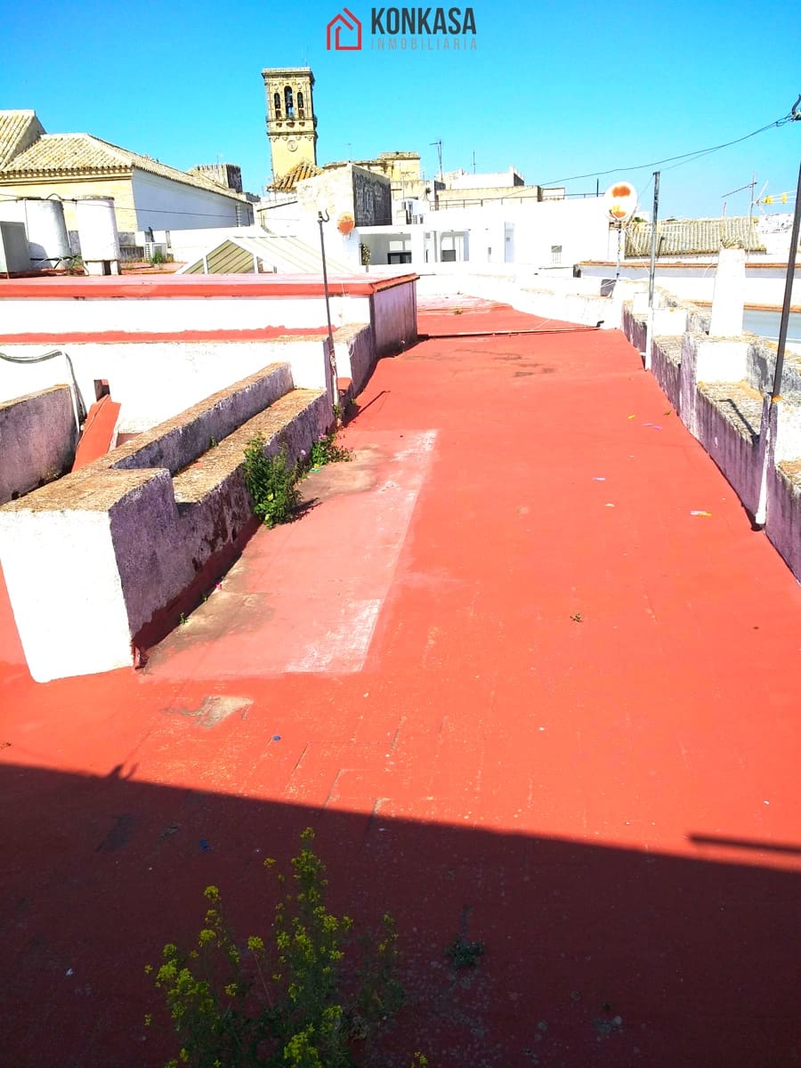 Casa de 18 habitaciones en Arcos de la Frontera en venta con garaje - 240.000 € (Ref: 9446814)