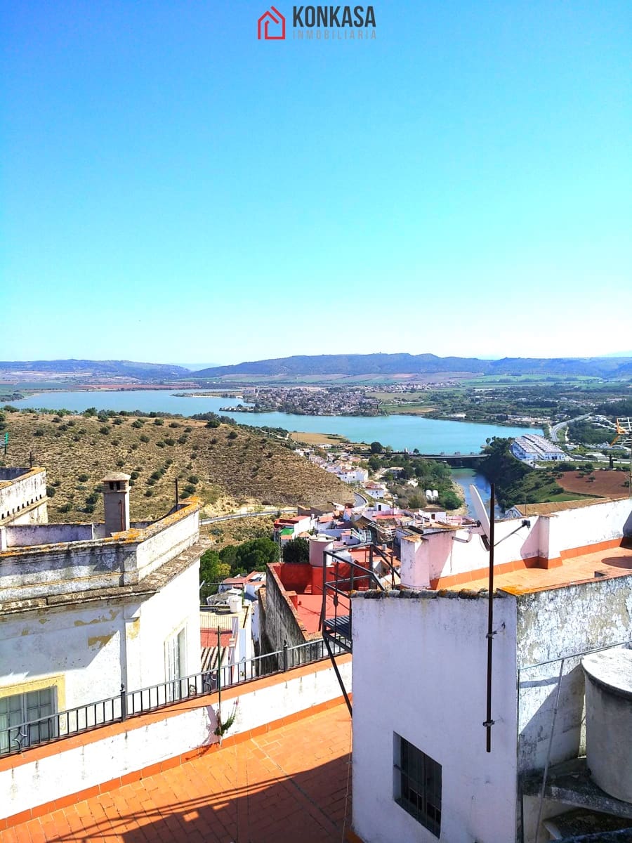 Casa de 18 habitaciones en Arcos de la Frontera en venta con garaje - 240.000 € (Ref: 9446814)