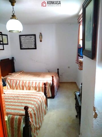 Casa de 18 habitaciones en Arcos de la Frontera en venta con garaje - 240.000 € (Ref: 9446814)