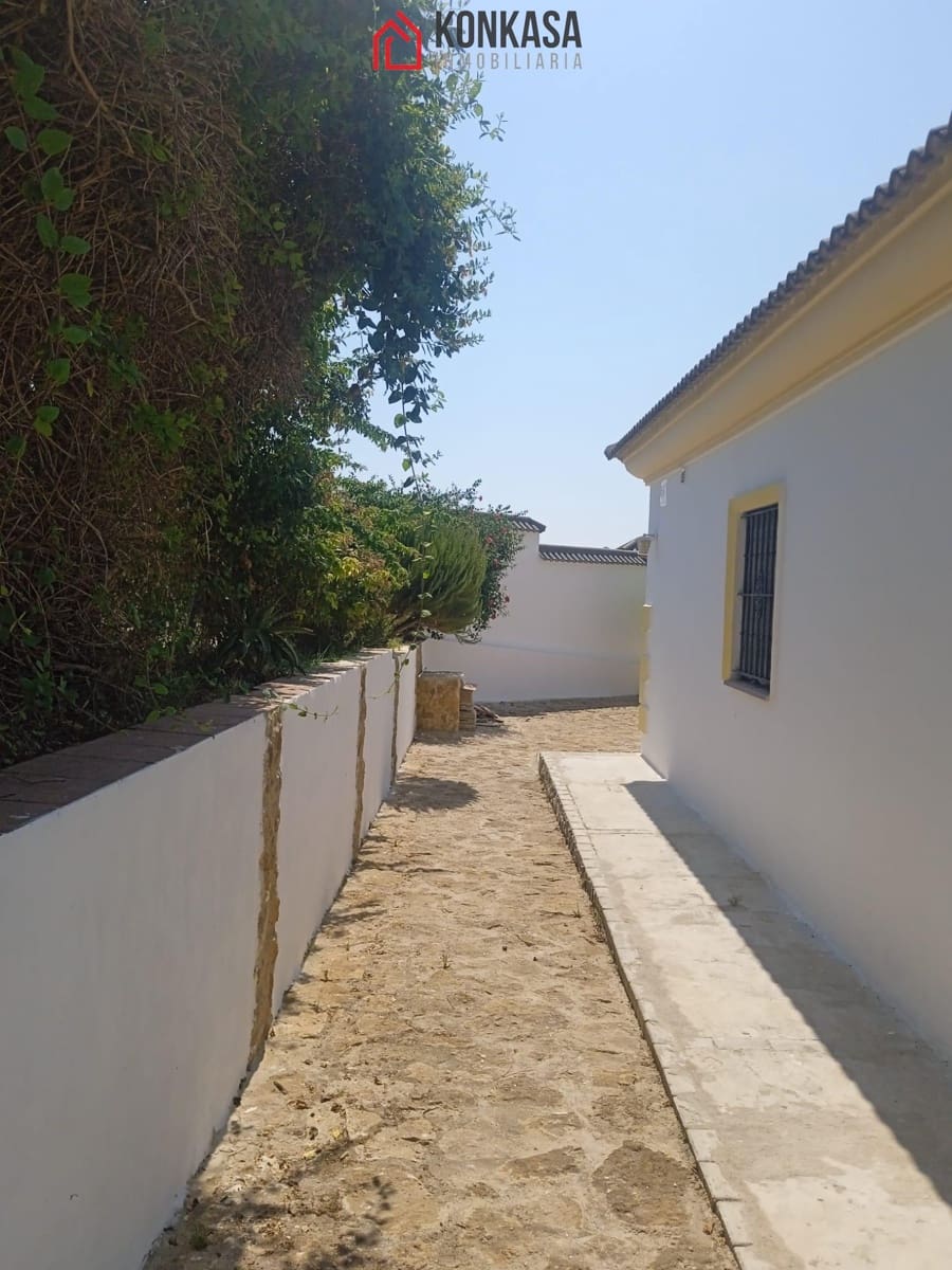 3 bedroom Finca/Country House for sale in Arcos de la Frontera - € 160,000 (Ref: 9446816)