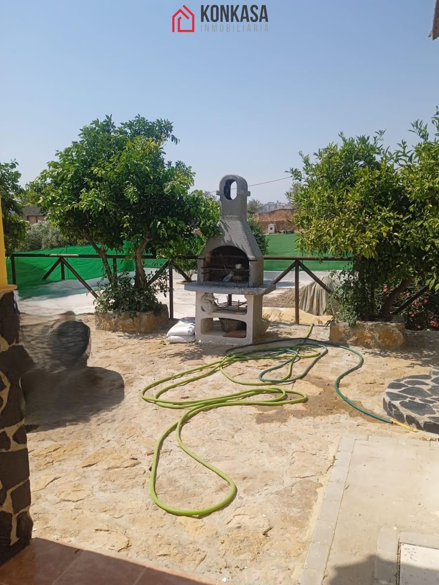 3 bedroom Finca/Country House for sale in Arcos de la Frontera - € 160,000 (Ref: 9446816)