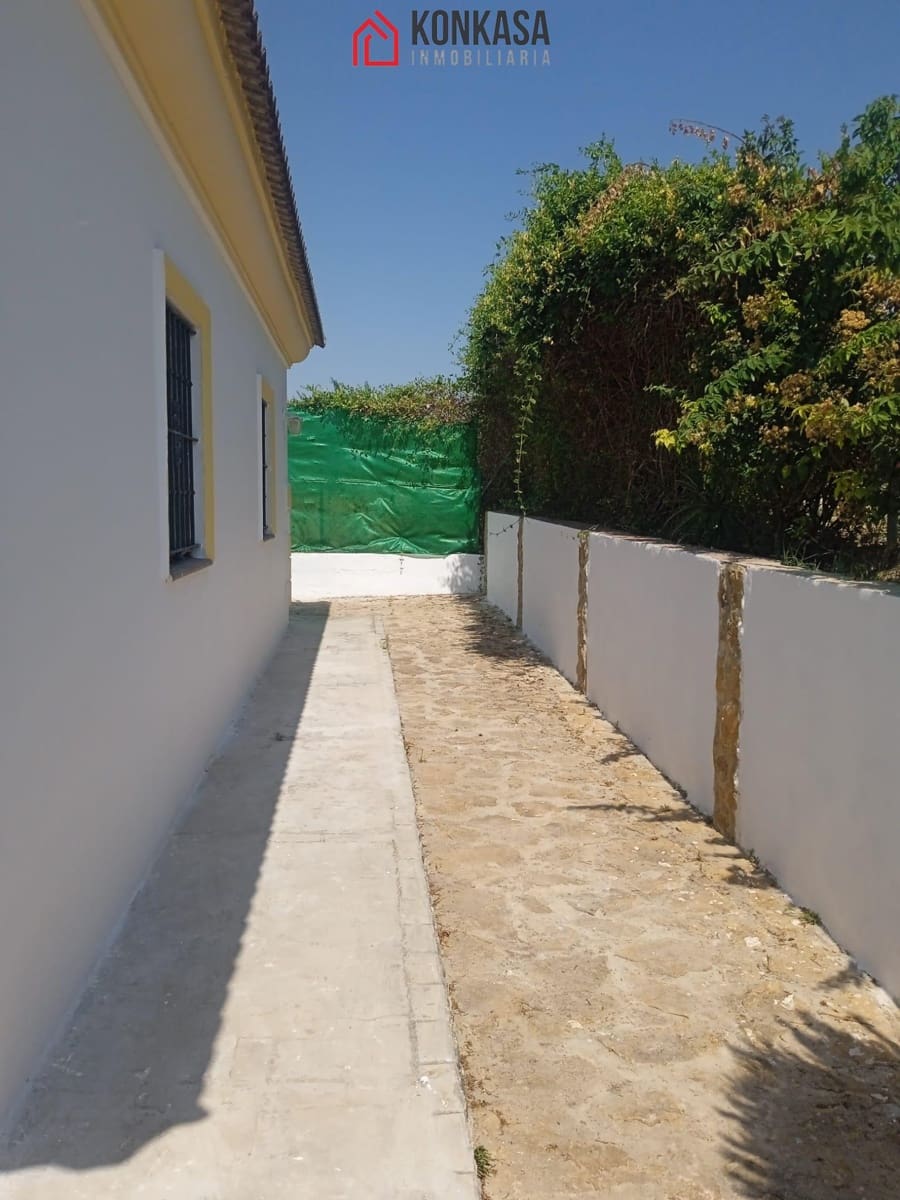 3 bedroom Finca/Country House for sale in Arcos de la Frontera - € 160,000 (Ref: 9446816)