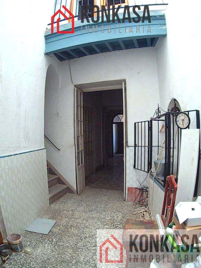 3 bedroom Townhouse for sale in Arcos de la Frontera - € 190,000 (Ref: 9446818)