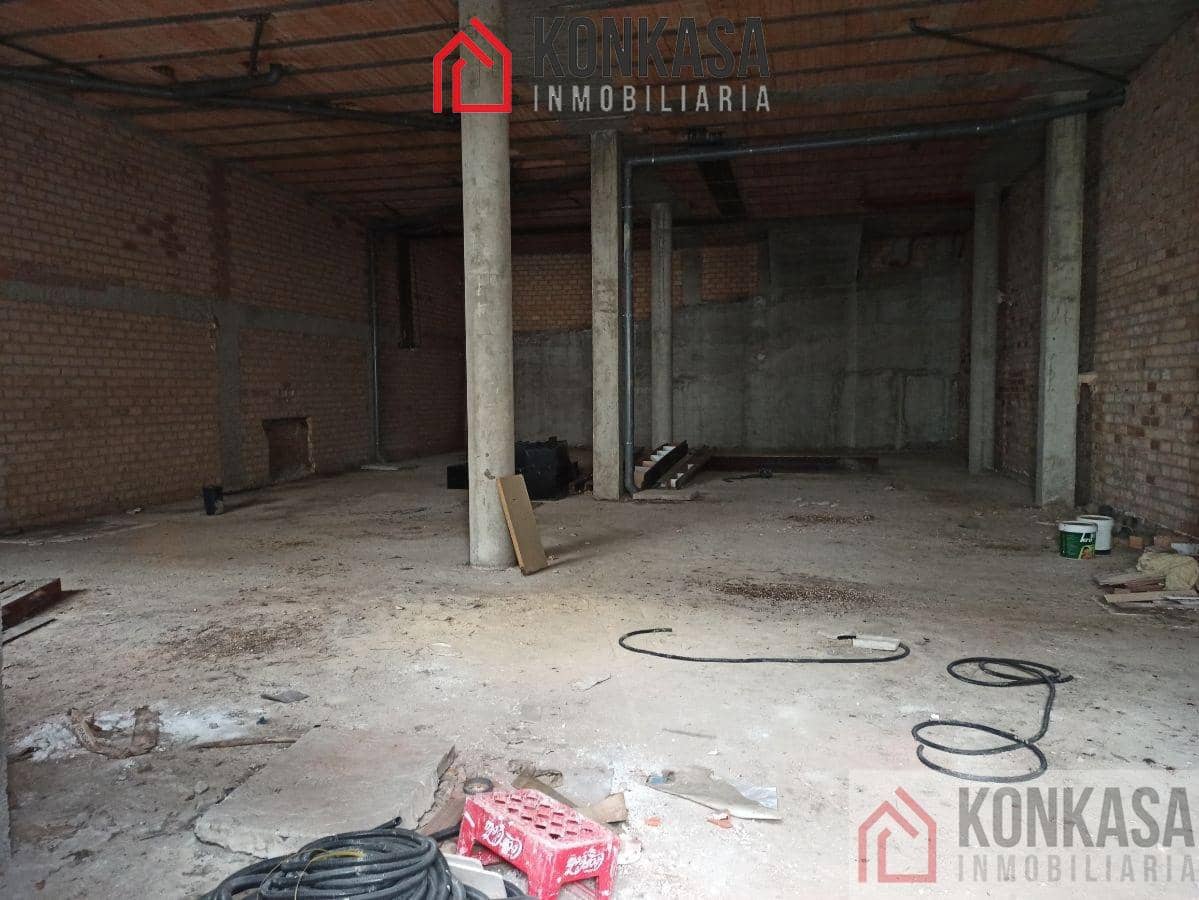 1 quarto Comercial para venda em Arcos de la Frontera - 65 000 € (Ref: 9446819)