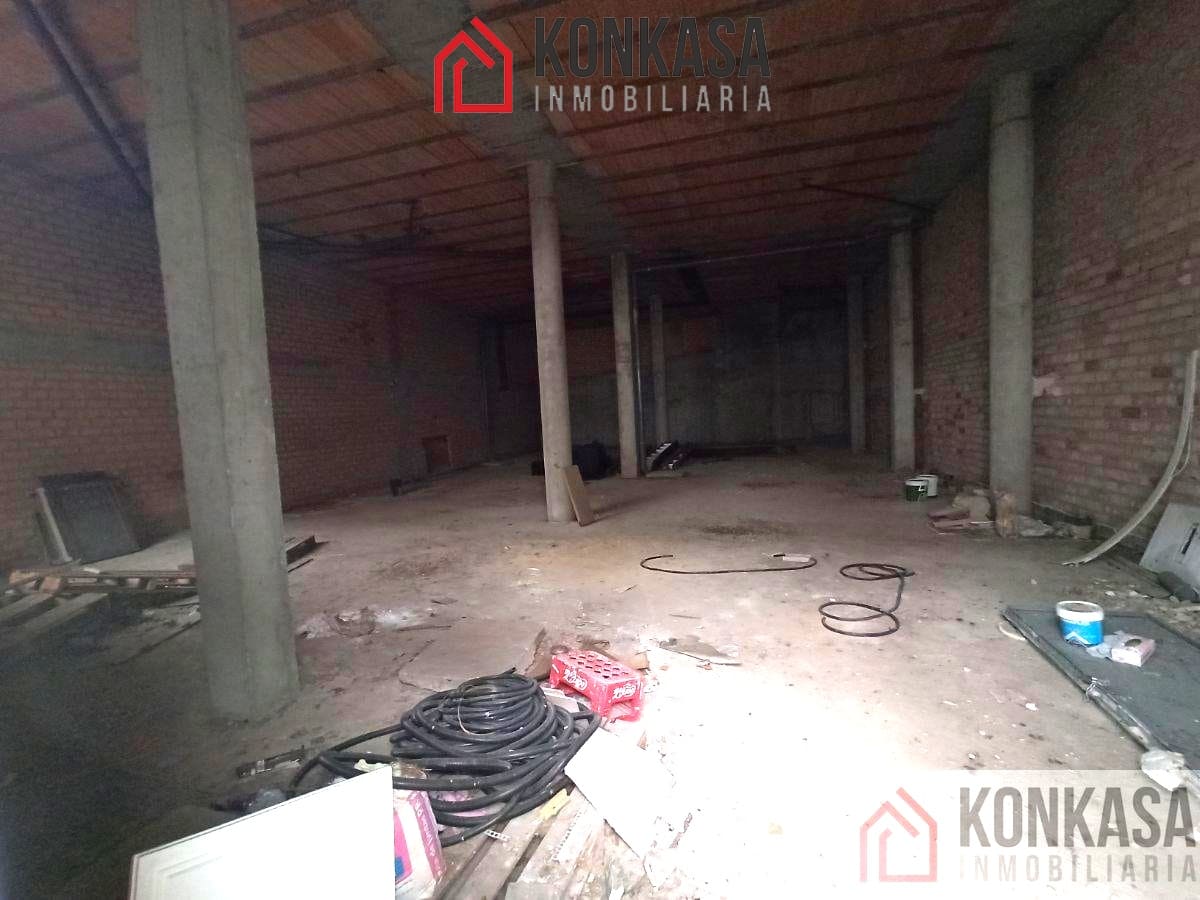 1 quarto Comercial para venda em Arcos de la Frontera - 65 000 € (Ref: 9446819)