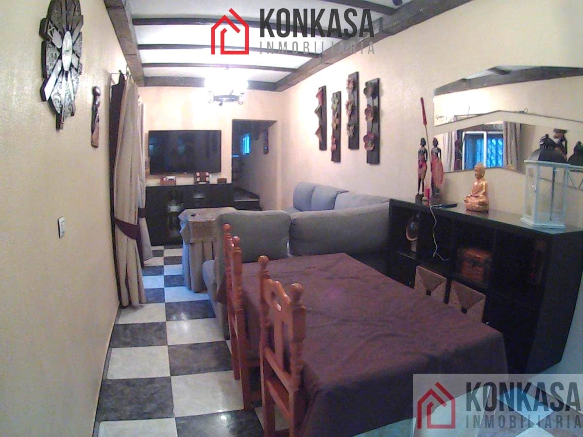 Casa de 3 habitaciones en Arcos de la Frontera en venta - 90.000 € (Ref: 9446820)