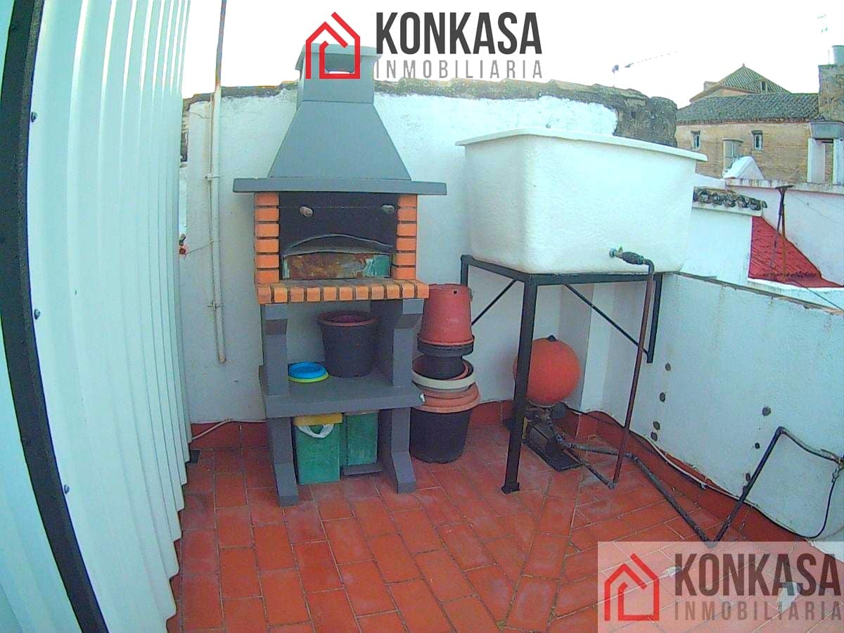 Casa de 3 habitaciones en Arcos de la Frontera en venta - 90.000 € (Ref: 9446820)