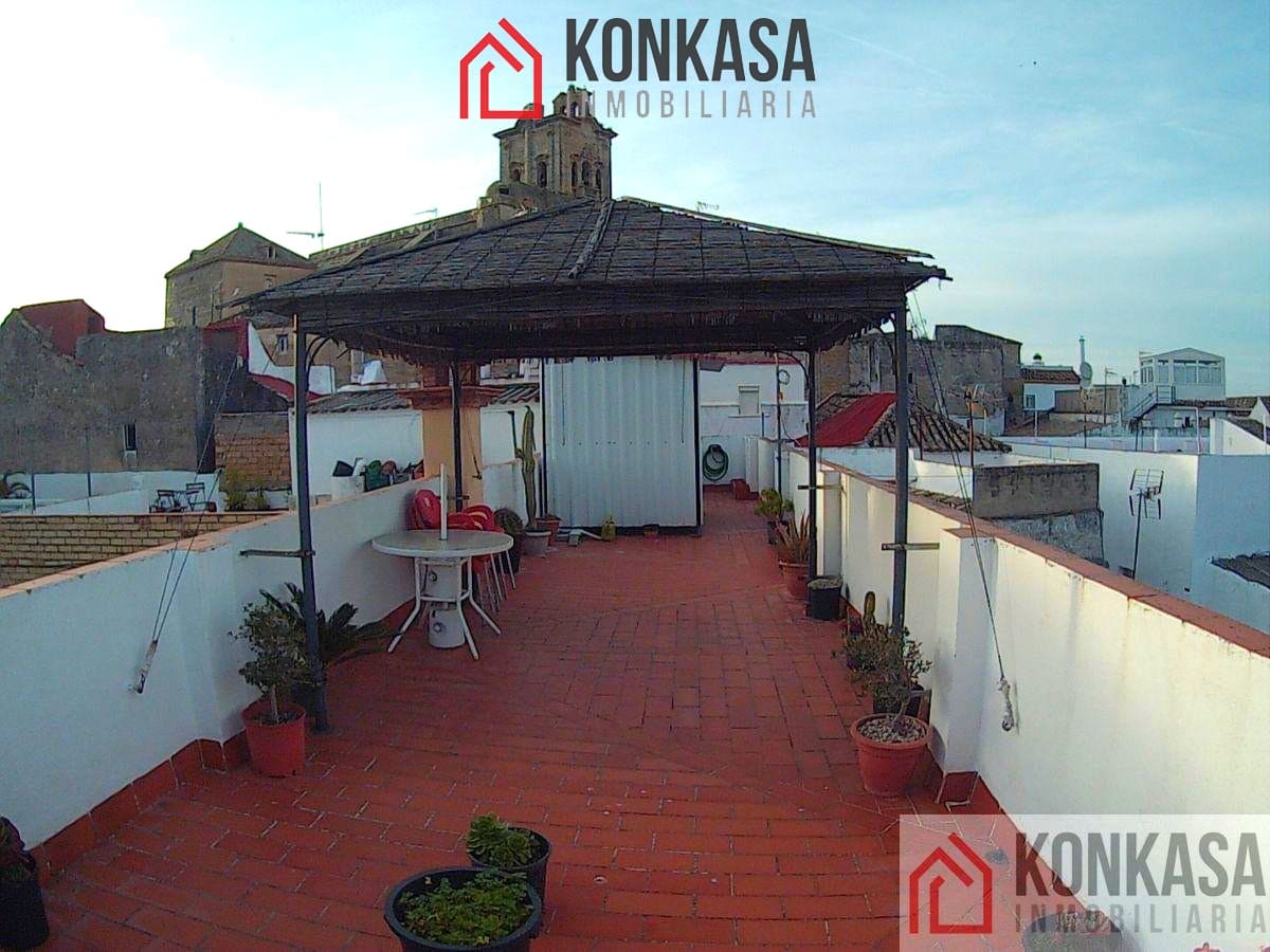 Casa de 3 habitaciones en Arcos de la Frontera en venta - 90.000 € (Ref: 9446820)