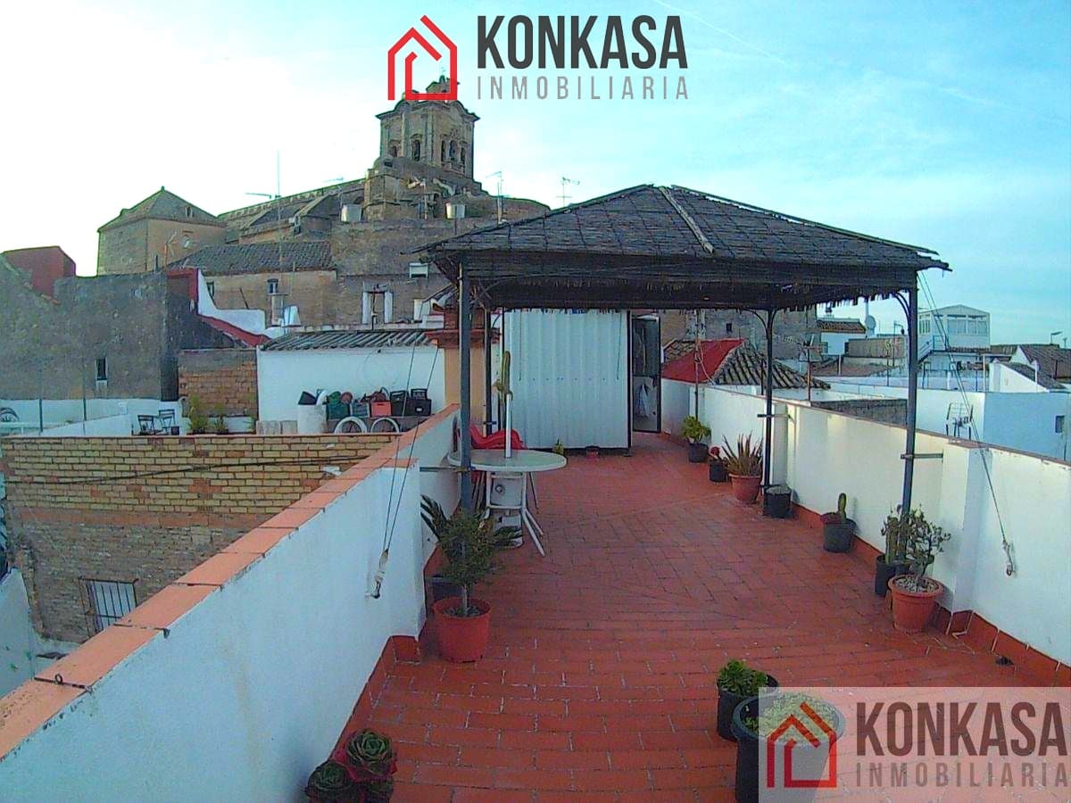 Casa de 3 habitaciones en Arcos de la Frontera en venta - 90.000 € (Ref: 9446820)