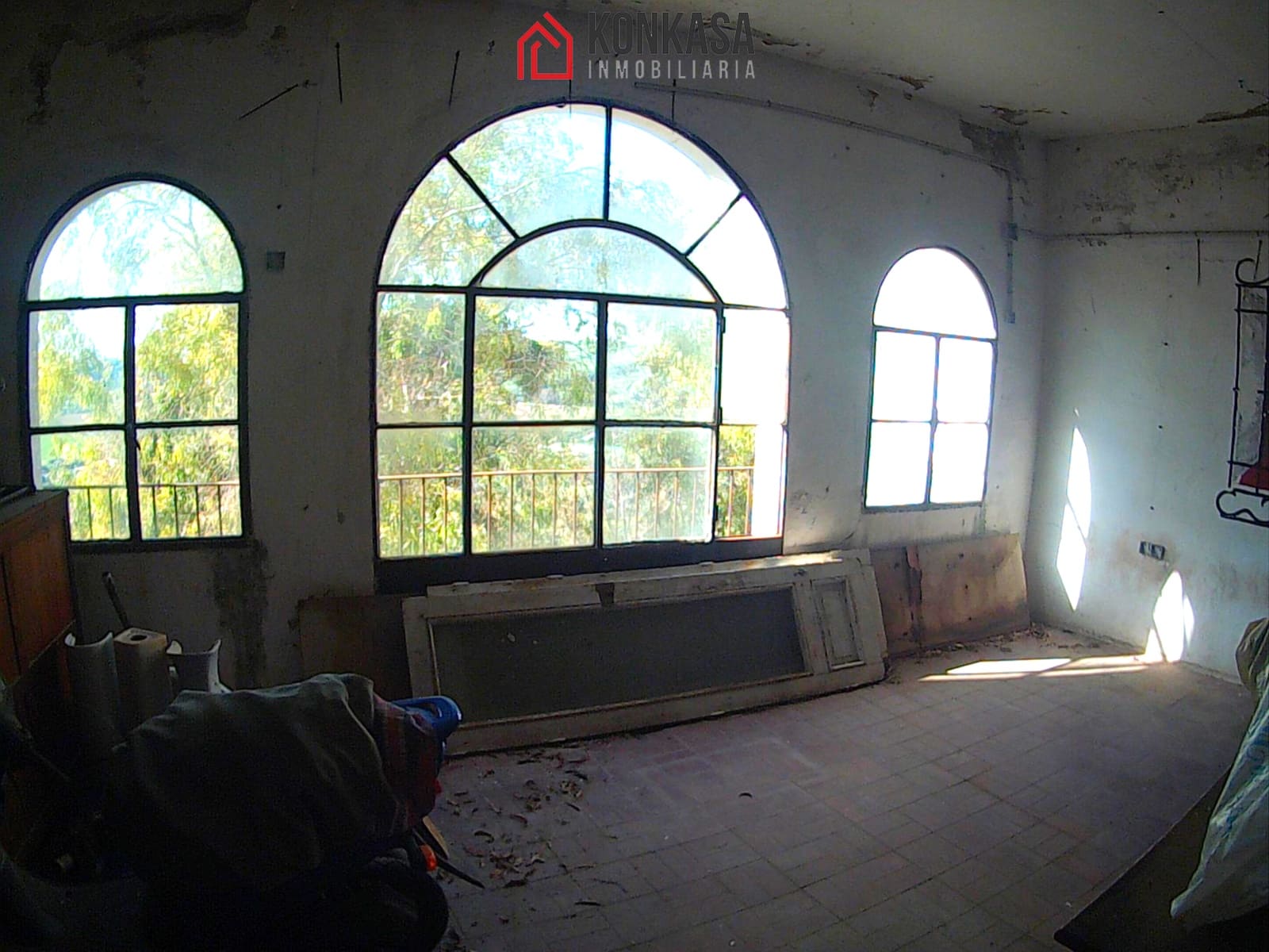 3 quarto Comercial para venda em Arcos de la Frontera - 90 000 € (Ref: 9446822)