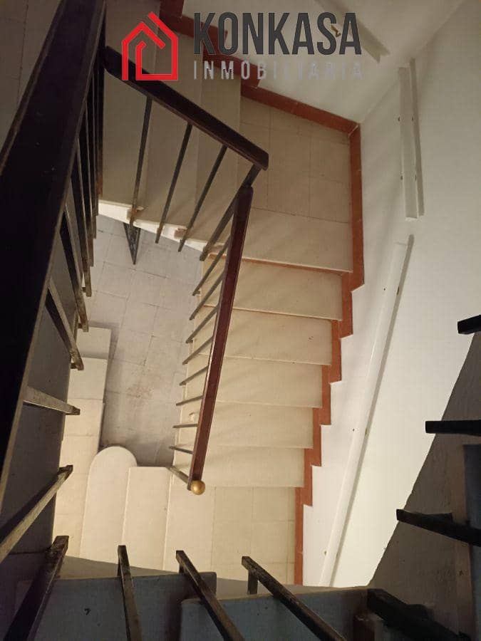 Casa de 7 habitaciones en Arcos de la Frontera en venta - 200.000 € (Ref: 9446826)