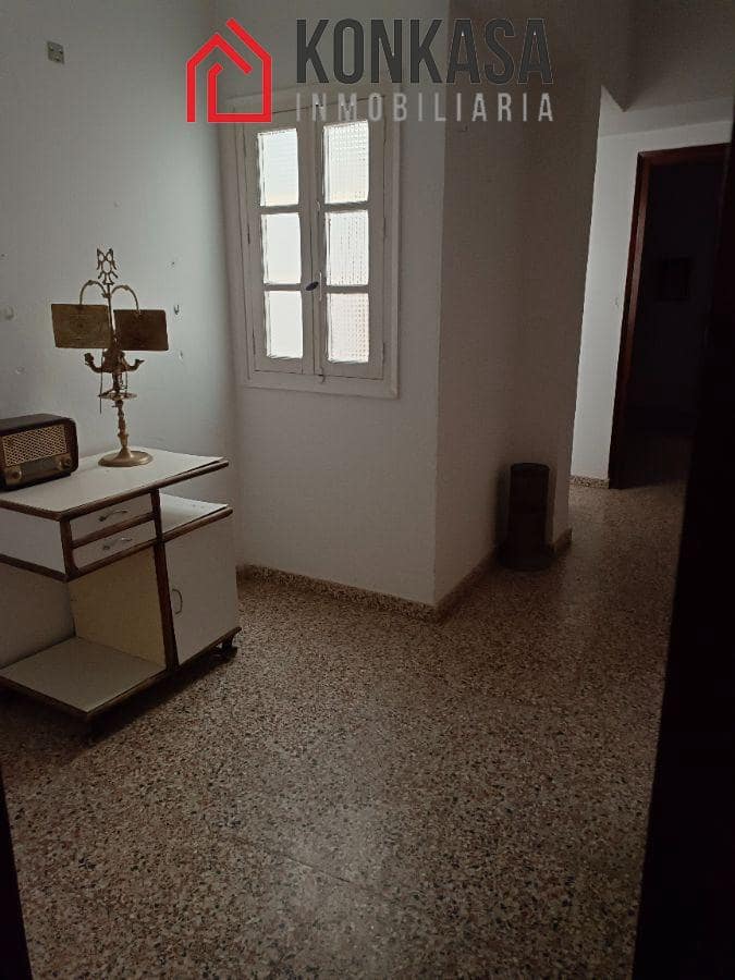 Casa de 7 habitaciones en Arcos de la Frontera en venta - 200.000 € (Ref: 9446826)