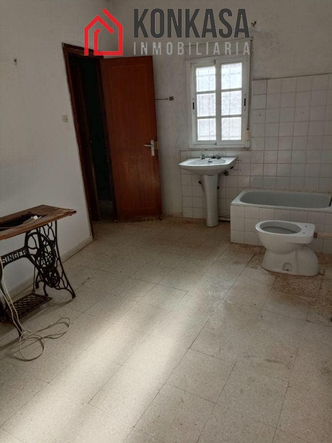 Casa de 7 habitaciones en Arcos de la Frontera en venta - 200.000 € (Ref: 9446826)