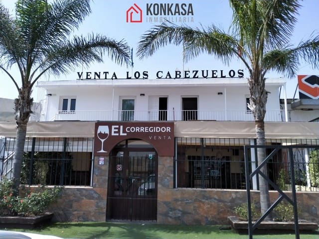 4 quarto Empresa para venda em Arcos de la Frontera - 520 000 € (Ref: 9446827)