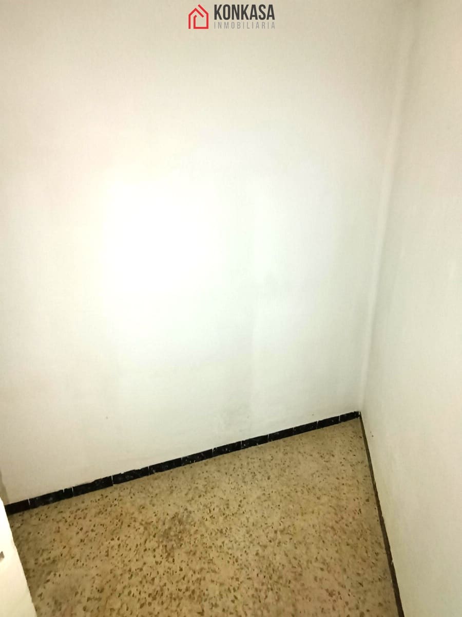 Casa de 12 habitaciones en Arcos de la Frontera en venta con garaje - 165.000 € (Ref: 9446831)