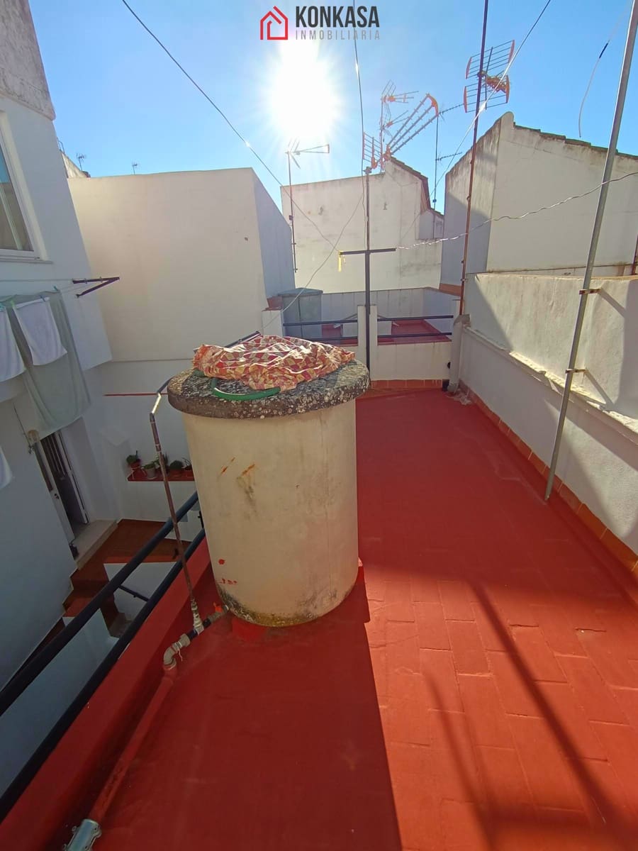 Casa de 12 habitaciones en Arcos de la Frontera en venta con garaje - 165.000 € (Ref: 9446831)