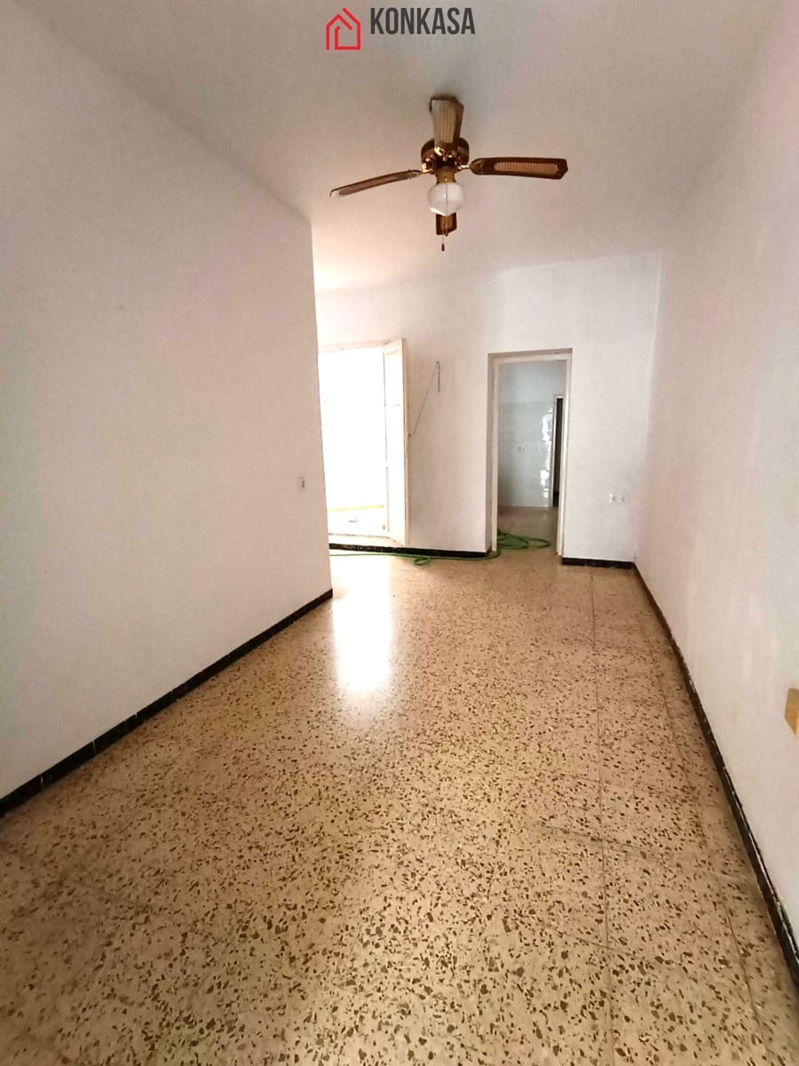 Casa de 12 habitaciones en Arcos de la Frontera en venta con garaje - 165.000 € (Ref: 9446831)