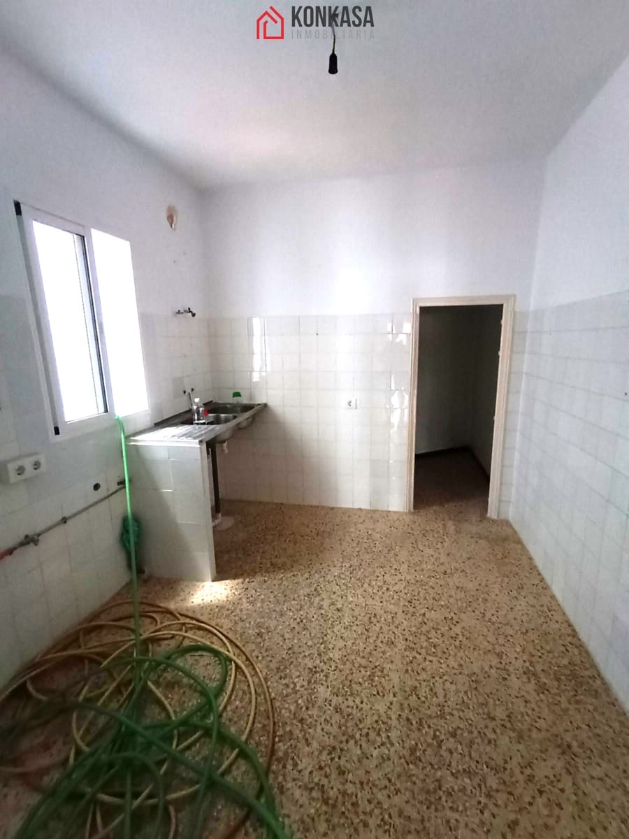 Casa de 12 habitaciones en Arcos de la Frontera en venta con garaje - 165.000 € (Ref: 9446831)