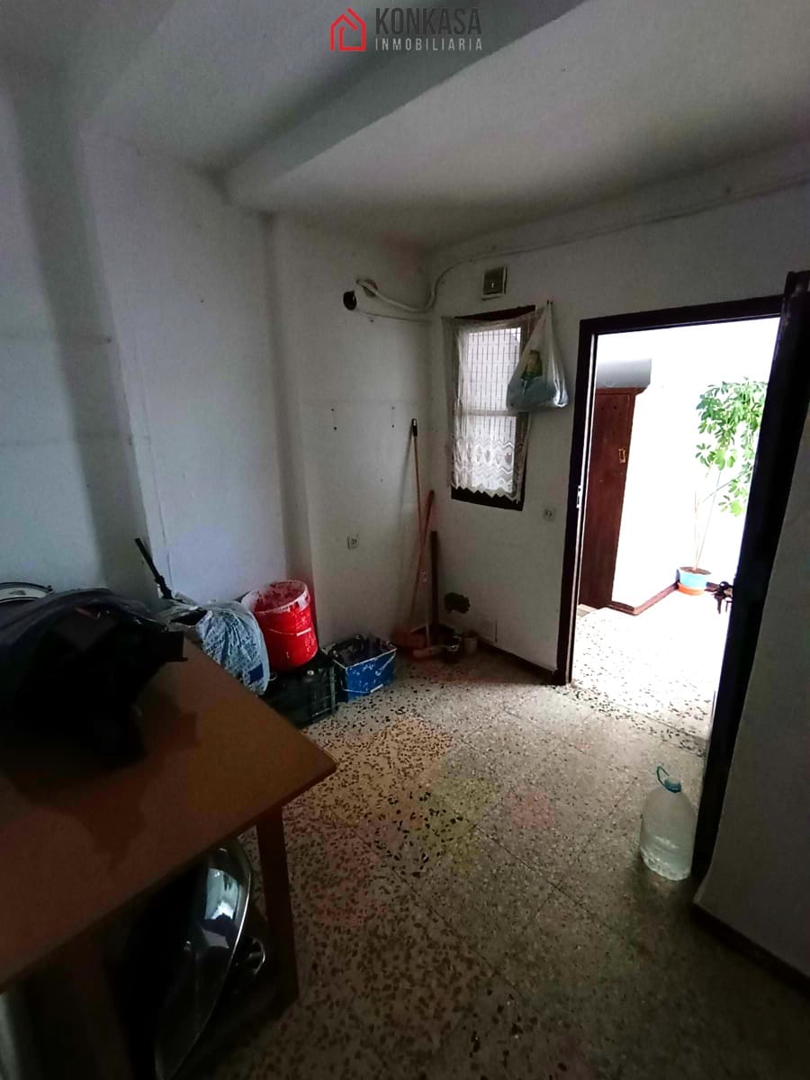 Casa de 12 habitaciones en Arcos de la Frontera en venta con garaje - 165.000 € (Ref: 9446831)