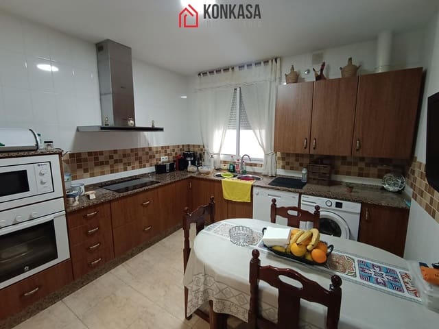 3 bedroom Flat for sale in Arcos de la Frontera - € 98,000 (Ref: 9446837)