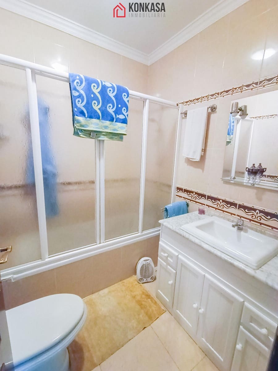 Casa de 4 habitaciones en Arcos de la Frontera en venta con garaje - 190.000 € (Ref: 9446840)