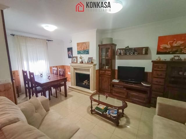 Casa de 4 habitaciones en Arcos de la Frontera en venta con garaje - 190.000 € (Ref: 9446840)