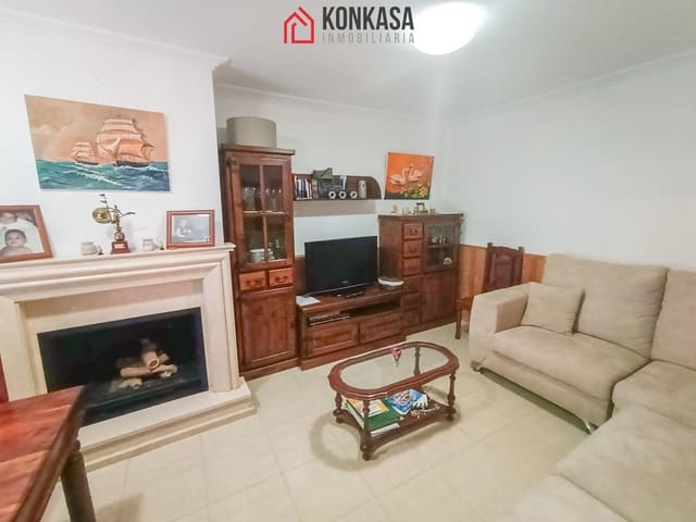 Casa de 4 habitaciones en Arcos de la Frontera en venta con garaje - 190.000 € (Ref: 9446840)