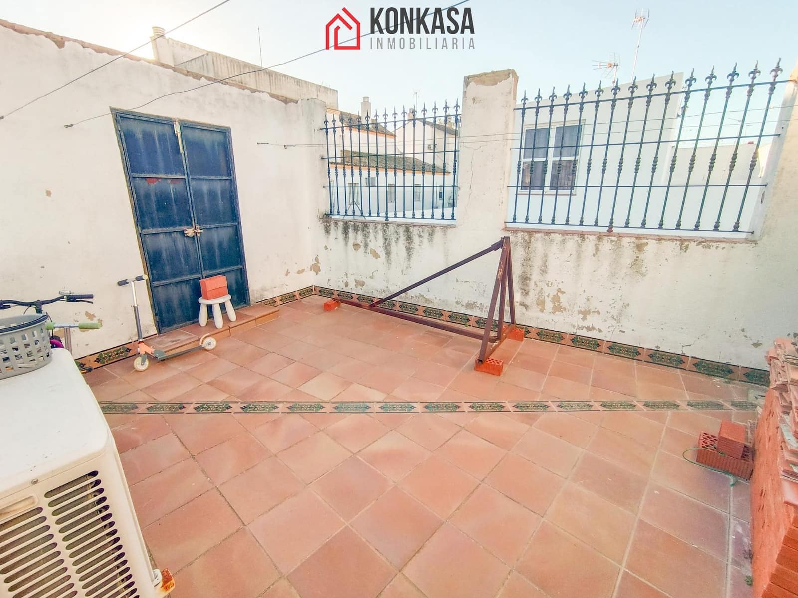 Casa de 4 habitaciones en Arcos de la Frontera en venta con garaje - 190.000 € (Ref: 9446840)